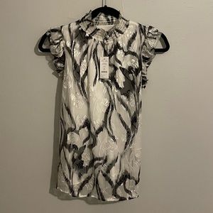 New With Tags! White and Black Sleeveless Top From White House Black Market